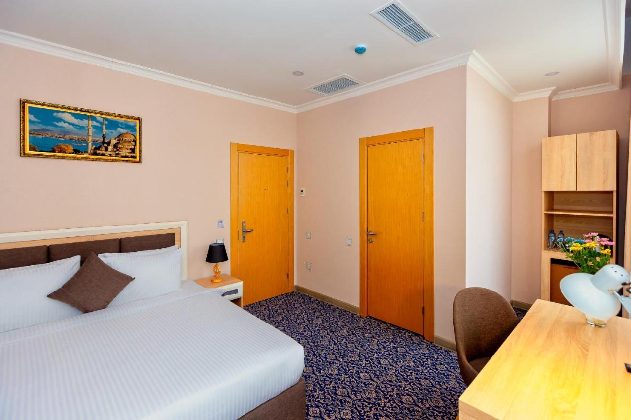 Golden City Hotel Баку Екстер'єр фото