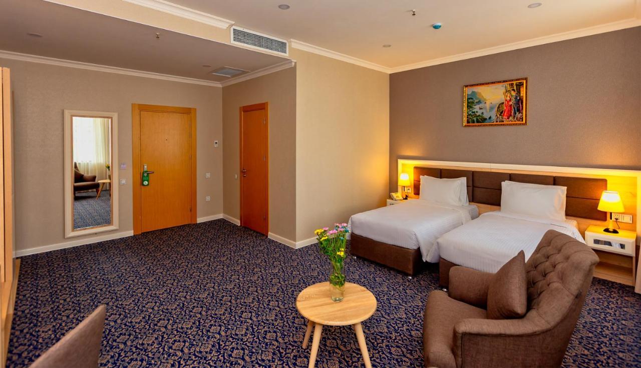 Golden City Hotel Баку Екстер'єр фото