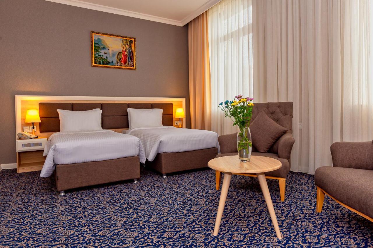 Golden City Hotel Баку Екстер'єр фото